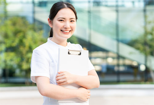 笑顔の助成看護師